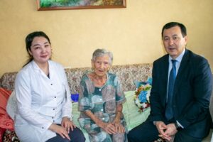 Ветерану Екатерине Барановой 100 лет
