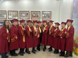 Медсестры с высшим образованием