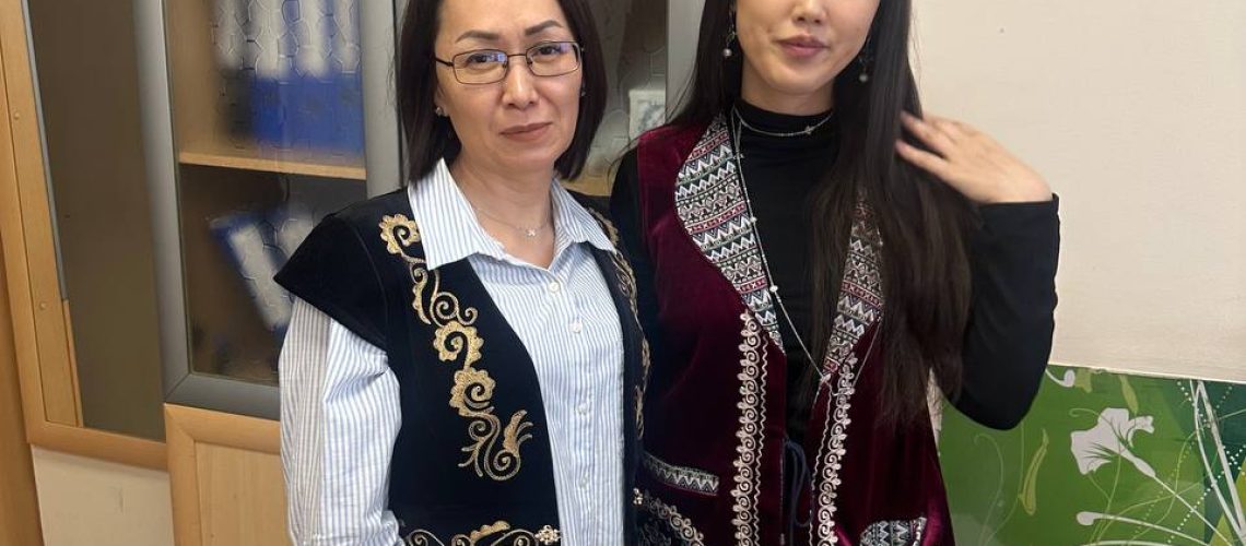 День национальной одежды