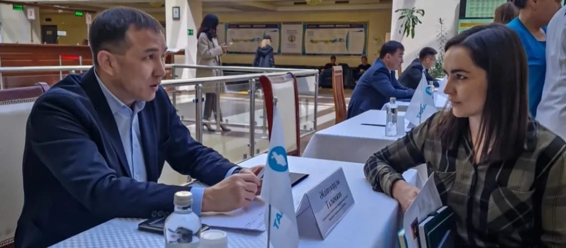 День открытх дверей партии Аманат каз